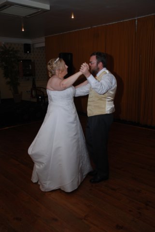 firstdance05.jpg
